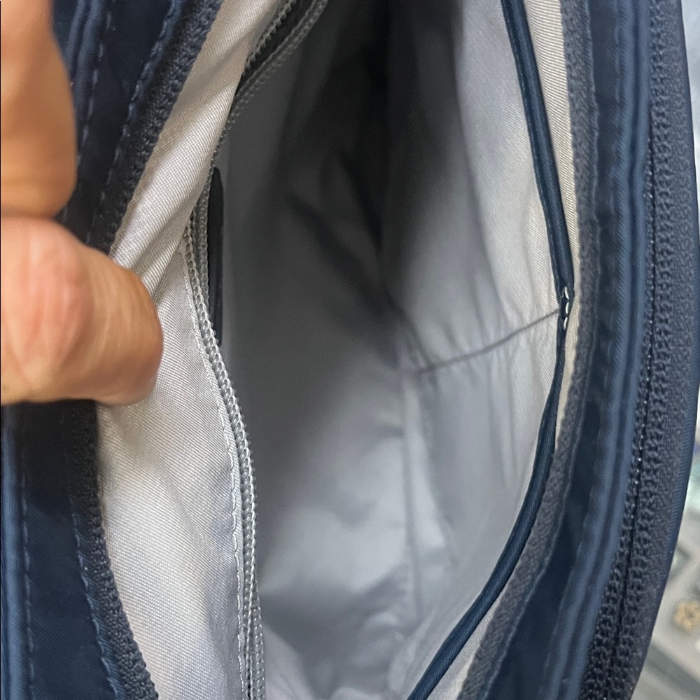 TUMI Dark Blue Messenger Bag - Picture 5 of 8